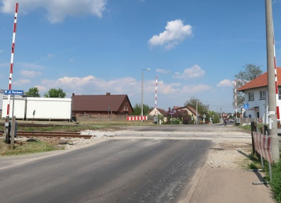 Przejazd kolejowy w Kąkolewie