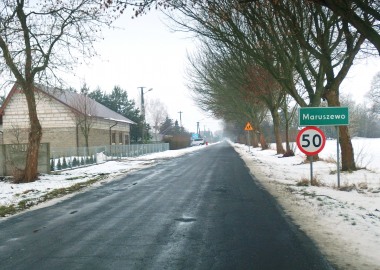 Droga powiatowa przez Maruszewo