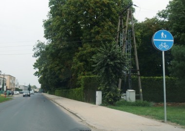 Ciąg pieszo - rowerowy w Kąkolewie