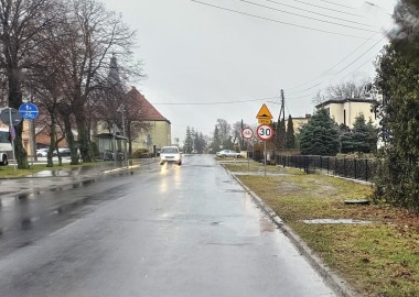 Droga powiatowa - ul. Krzywińska w Kąkolewie